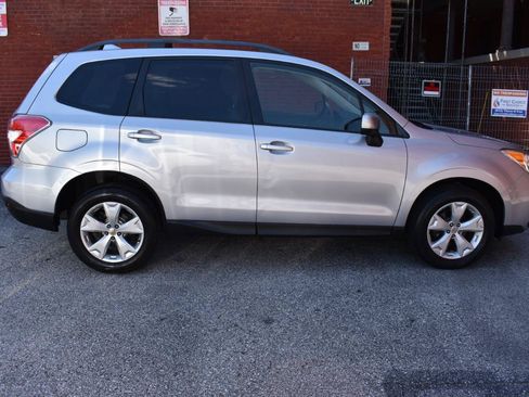 Used 2016 Subaru Forester 2.5i Premium w/ All-Weather Package AWD/4WD image 2