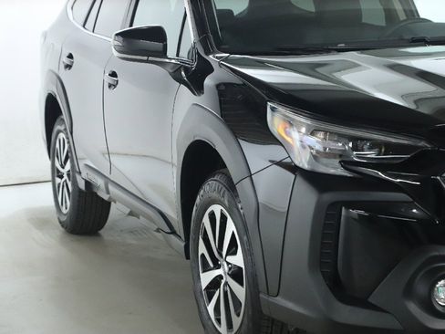 Certified 2025 Subaru Outback Premium image 8