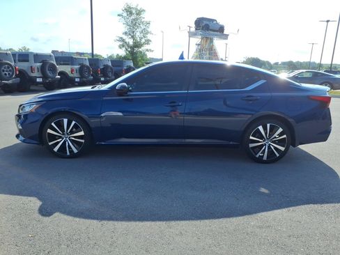 Used 2020 Nissan Altima 2.5 SR FWD image 6