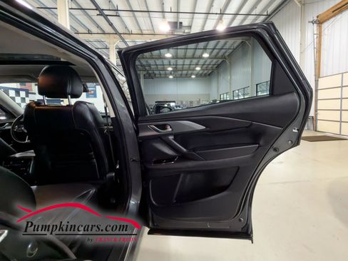 Used 2023 MAZDA CX-9 Touring image 13