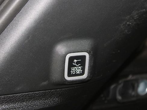Used 2025 Jeep Grand Cherokee Altitude AWD/4WD image 23