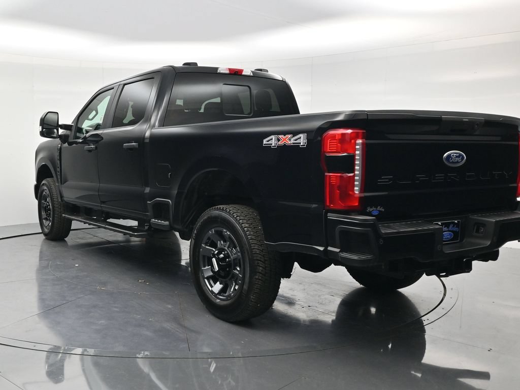 Used 2023 Ford F350 XL w/ STX Appearance Package AWD/4WD image 7