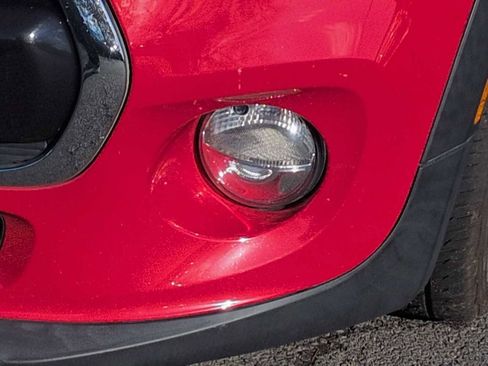 Used 2019 MINI Cooper 2-Door Hardtop image 11