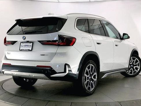 Certified 2025 BMW X1 xDrive28i image 12