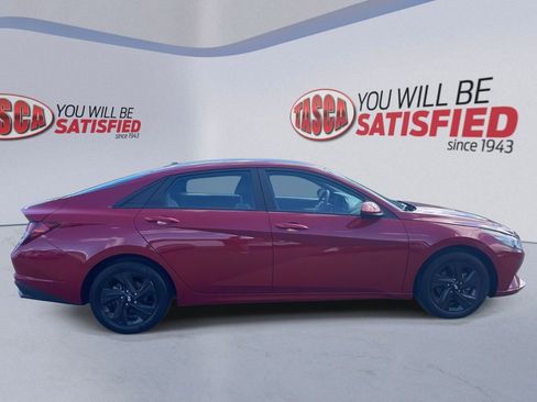 Used 2023 Hyundai Elantra SEL w/ Cargo Package FWD image 5