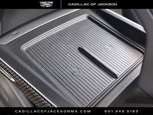 New 2026 Cadillac Vistiq Sport image 18