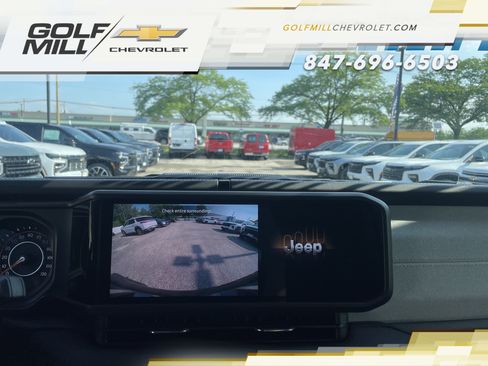 Used 2024 Jeep Wrangler Unlimited Sahara AWD/4WD image 21