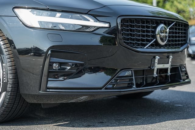 Certified 2023 Volvo S60 B5 Plus w/ Climate Package AWD/4WD image 12