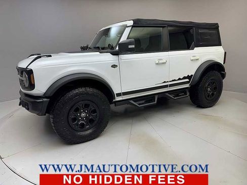 Used 2023 Ford Bronco Wildtrak image 1