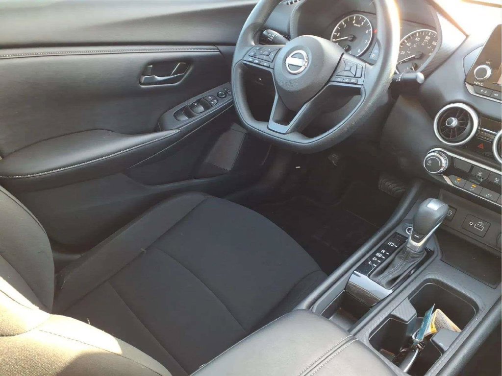 Used 2025 Nissan Sentra S FWD image 10
