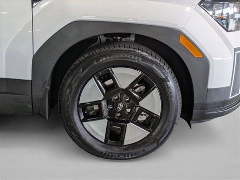 Used 2025 Hyundai Santa Fe SEL FWD image 22