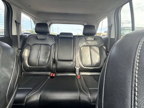 Used 2023 Jeep Grand Cherokee Limited AWD/4WD image 22