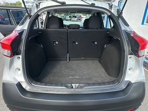 Used 2019 Nissan Kicks S FWD image 34