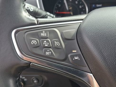 Used 2021 Chevrolet Equinox LT FWD image 21