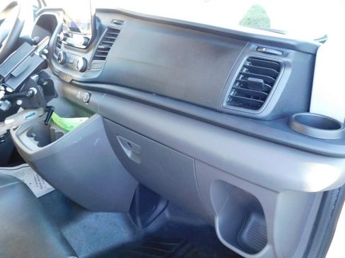 Used 2020 Ford Transit 250 Medium Roof AWD image 22