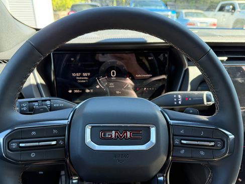 New 2026 GMC Terrain AT4 AWD/4WD image 25