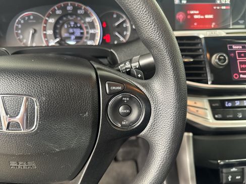 Used 2014 Honda Accord EX image 19