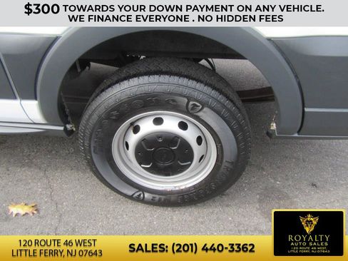 Used 2015 Ford Transit 250 130 Low Roof image 37