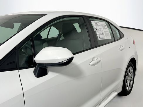 Used 2023 Toyota Corolla LE FWD image 13