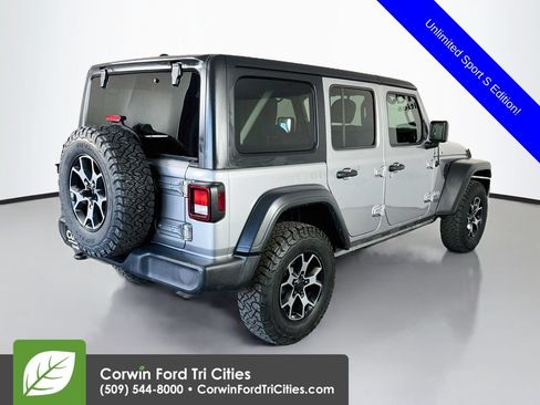 Used 2021 Jeep Wrangler Unlimited Sport AWD/4WD image 15