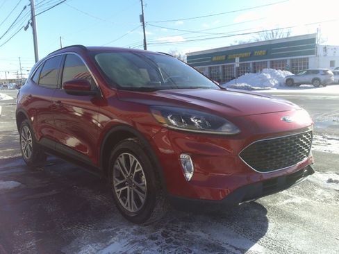 Used 2022 Ford Escape SEL image 7