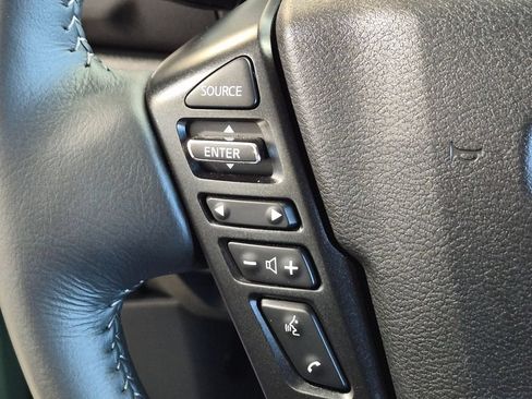 Used 2025 Nissan Frontier SV w/ SV Convenience Package AWD/4WD image 18