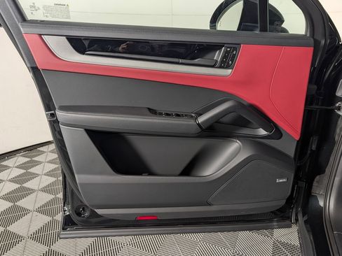 New 2026 Porsche Cayenne Coupe image 25