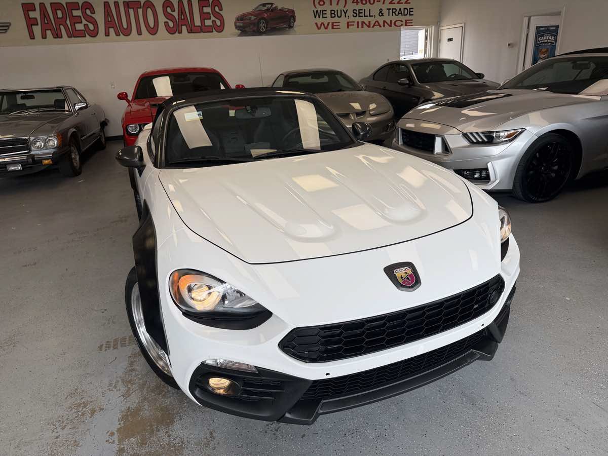 Used 2017 FIAT 124 Spider Abarth RWD image 1