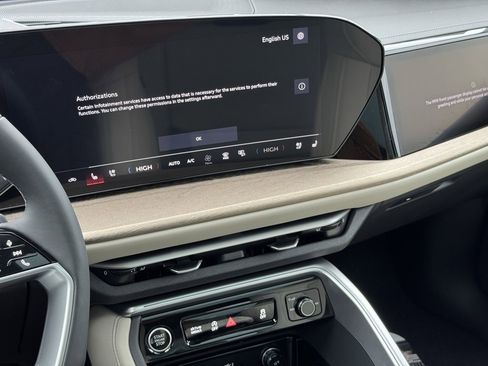 New 2025 Audi Q5 Prestige image 33