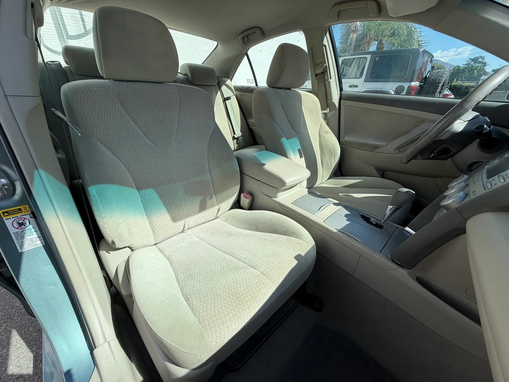 Used 2011 Toyota Camry LE FWD image 23