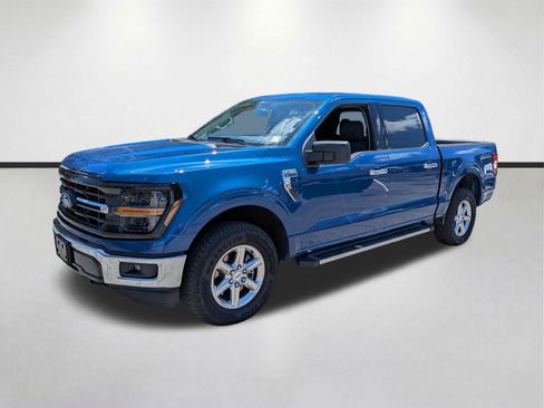 Used 2025 Ford F150 XLT w/ Equipment Group 301A Standard AWD/4WD image 8