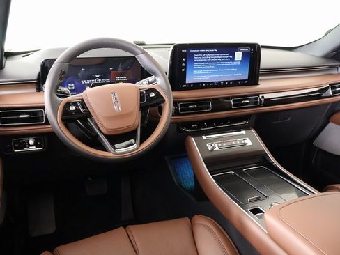 New 2026 Lincoln Aviator Reserve image 2