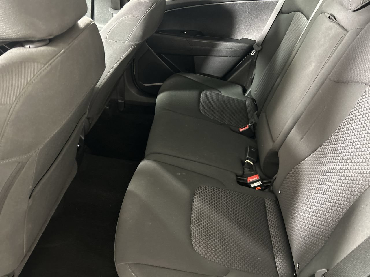 Used 2026 Kia Sportage LX FWD image 24