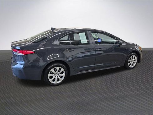 Used 2026 Toyota Corolla LE FWD image 4