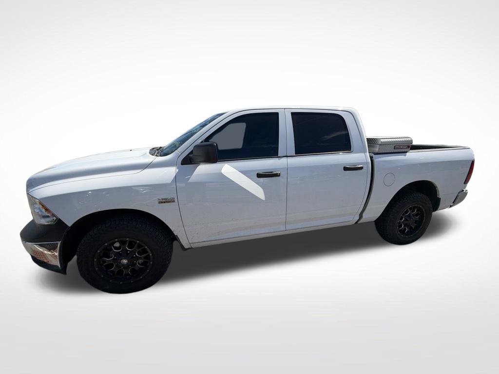 Used 2016 RAM 1500 4x4 Crew Cab w/ Chrome Appearance Group image 6