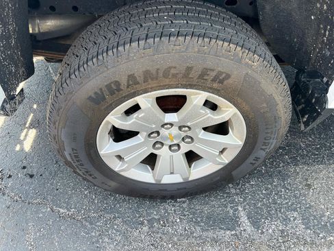 Used 2021 Chevrolet Colorado LT w/ Fleet Safety Package image 23