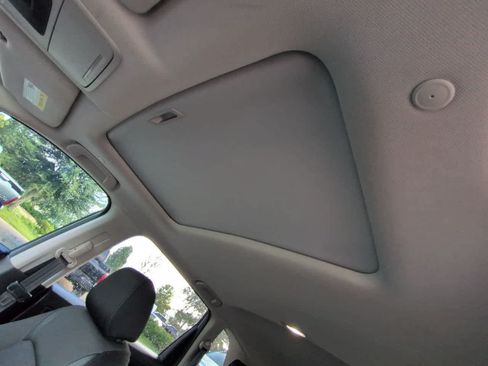 Used 2025 Honda CR-V EX image 19
