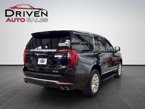 Used 2025 GMC Yukon Denali image 7
