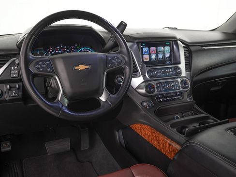Used 2019 Chevrolet Tahoe Premier w/ Premier Plus Edition AWD/4WD image 17