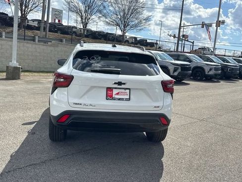 New 2026 Chevrolet Trax RS w/ Driver Confidence Package FWD image 5