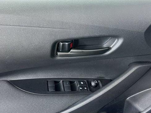 Certified 2025 Toyota Corolla LE FWD image 17