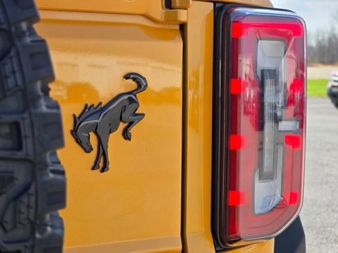 Used 2022 Ford Bronco Wildtrak image 14