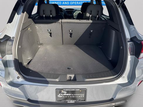 Used 2023 Chevrolet TrailBlazer RS image 12