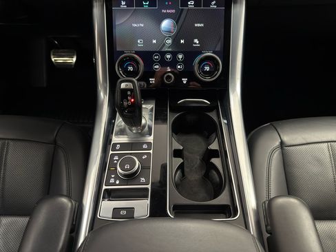 Used 2021 Land Rover Range Rover Sport HSE Dynamic image 21