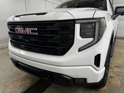 New 2026 GMC Sierra 1500 Elevation w/ Elevation Premium Package image 4