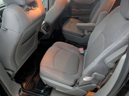 Used 2017 Chevrolet Traverse LT AWD/4WD image 15