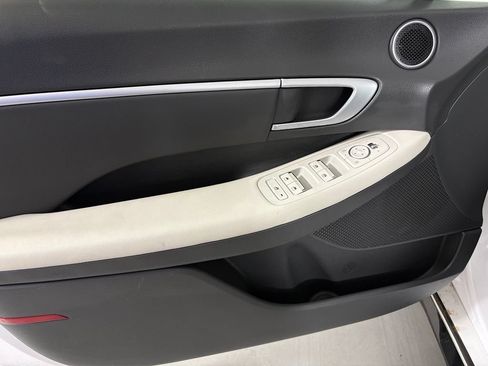 Used 2025 Hyundai Sonata SEL FWD image 13