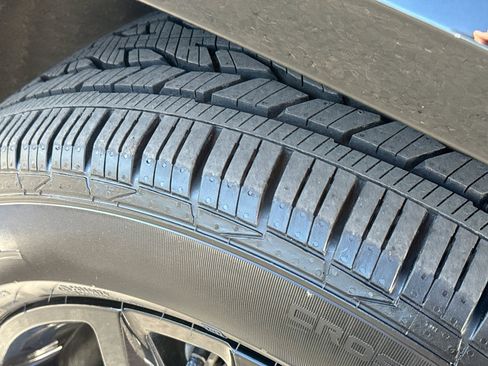 Certified 2023 Chevrolet Traverse Premier w/ Redline Edition image 10