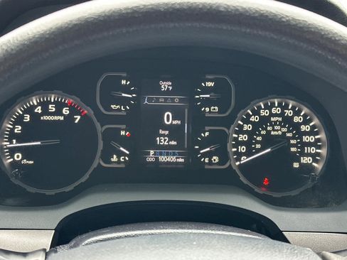 Used 2020 Toyota Tundra SR5 w/ TRD Off-Road Package AWD/4WD image 23