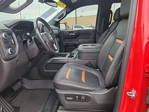 Used 2022 GMC Sierra 1500 AT4 w/ AT4 Premium Package AWD/4WD image 2
